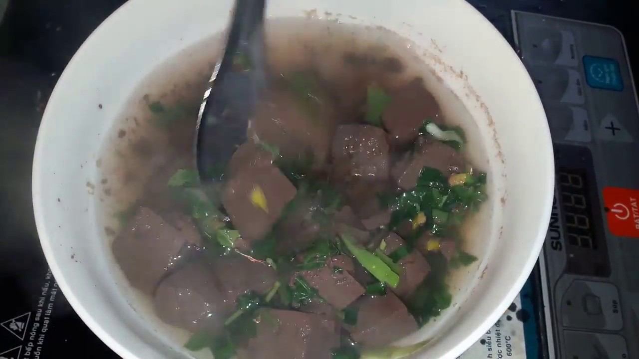 Canh tiết bò