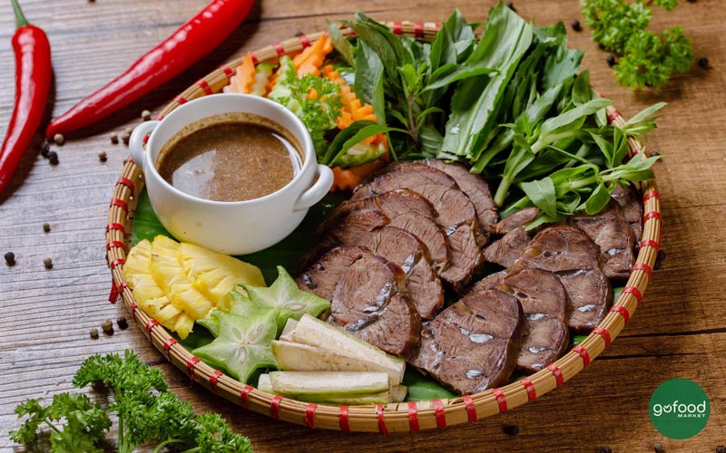 Nạm bò luộc