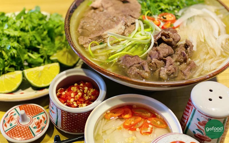 Phở nạm bò