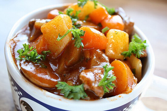 Món gân bò hầm khoai tây cực ngon 