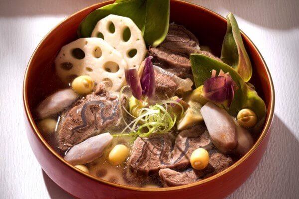 Gân bò hầm thuốc bắc vừa ngon vừa bổ cho sức khỏe