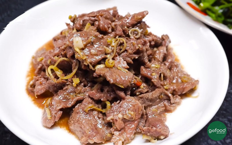 Nạm bò xào sả ớt